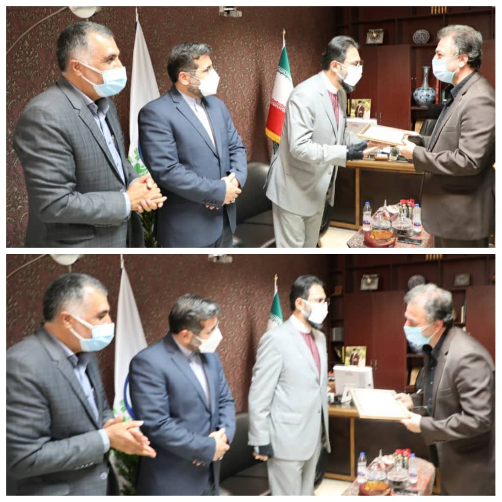 تقدیر وزیر فرهنگ و ارشاد ازمسئول روابط عمومی این اداره