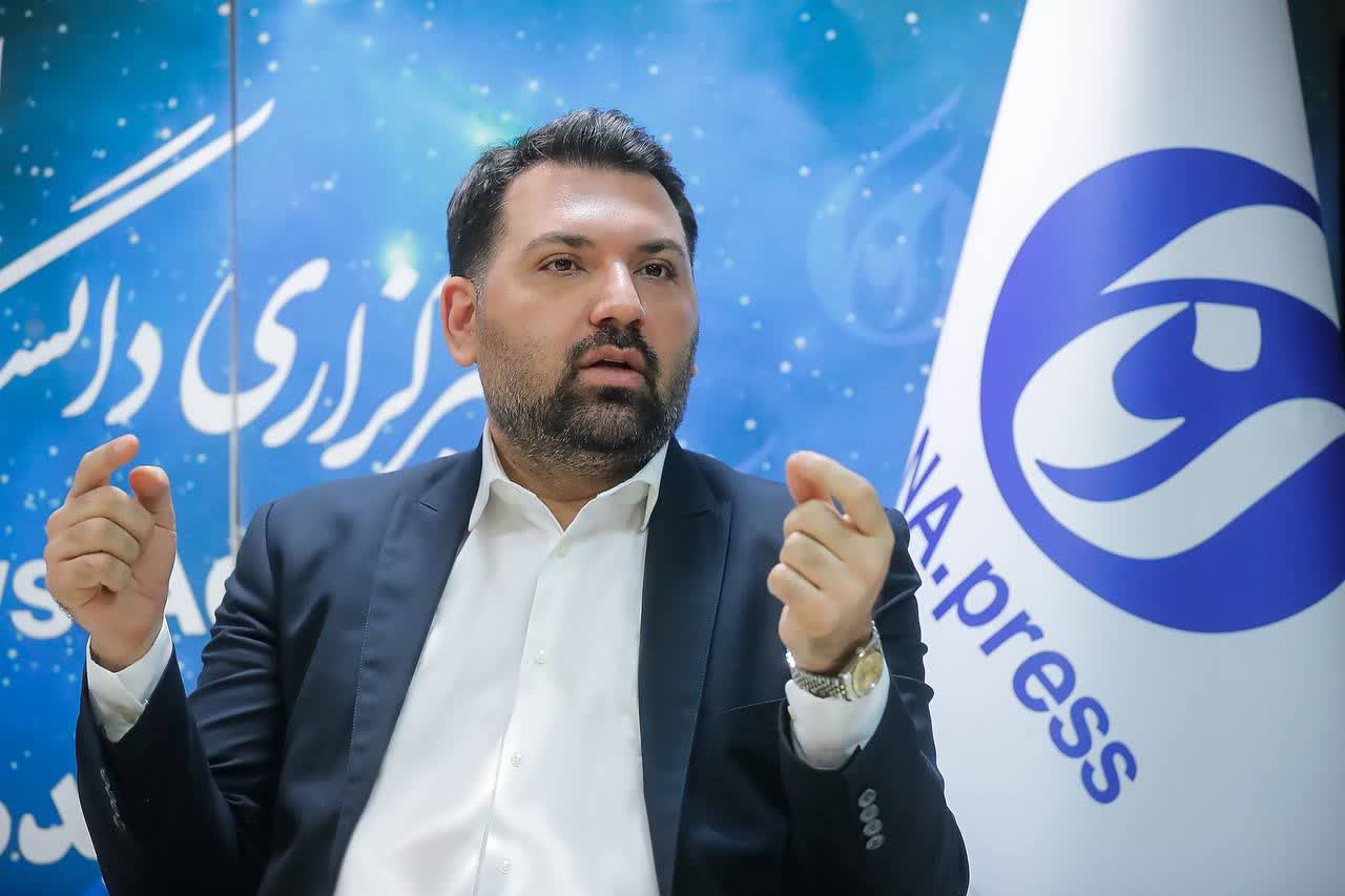 محمد یونسی: در صنعت موسیقی هنوز ابتدای راه هستیم